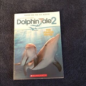 Scholastic Dolphin Tale 2 Junior Novel – Blue and White Cover